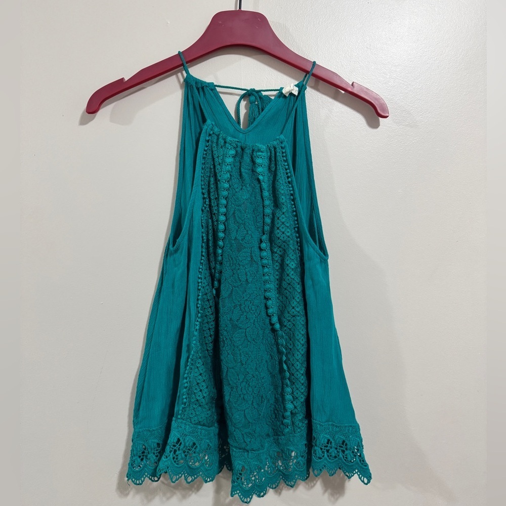 Lace Hint of Mint Halter Style Tank Top Woman’s Size Medium